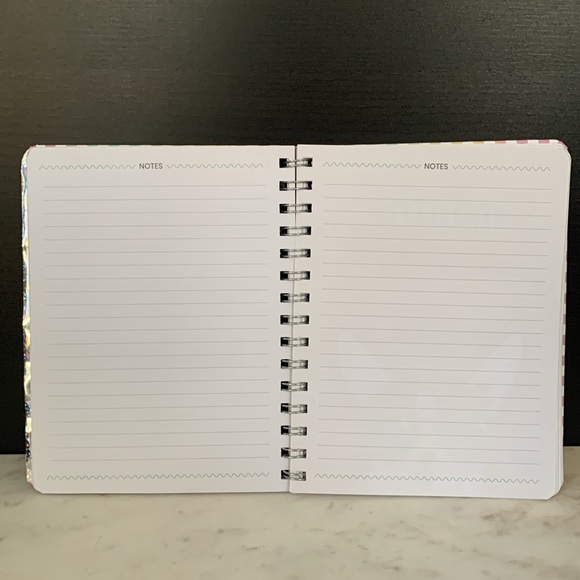 Yoobi Hard Cover Spiral Butterfly Theme Undated Planner with “Love” Keychain - Picture 10 of 16